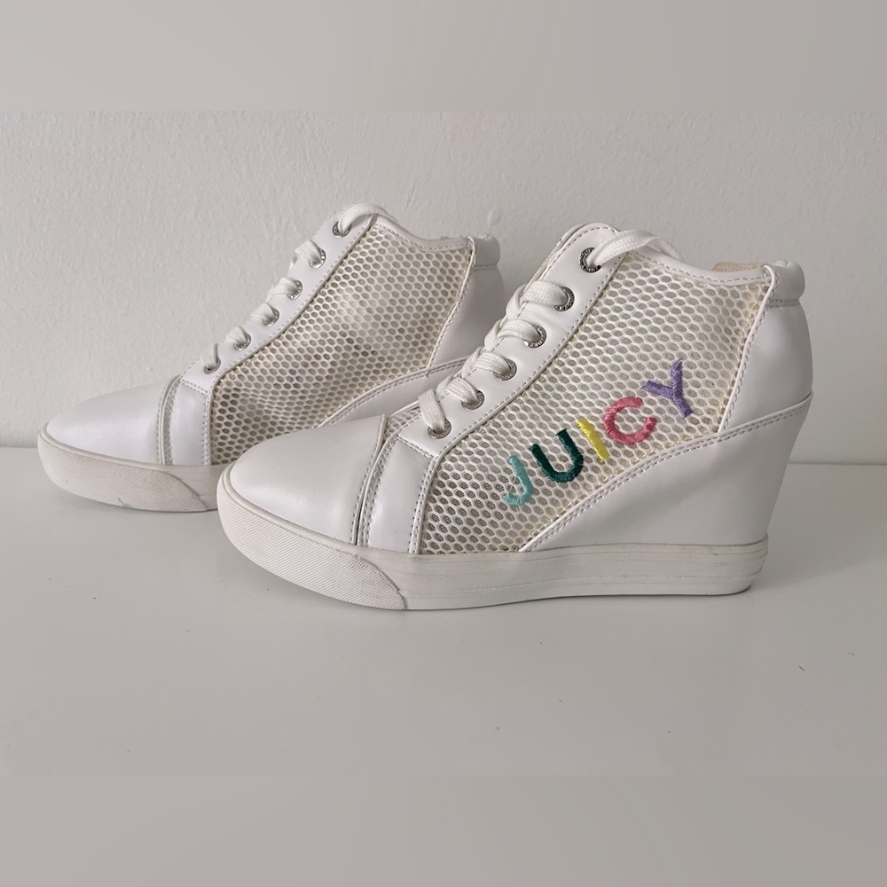 Juicy Couture Women's Jump Platform Mesh Sneaker Wedge Size 7.5 in White